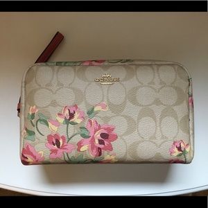 Coach Boxy Cosmetic Case Lily Limited Edition